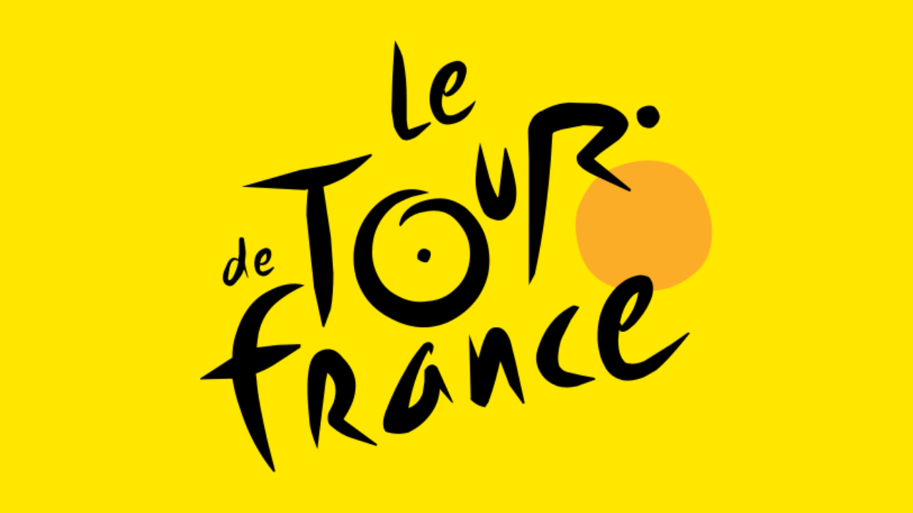 Albo d’oro Tour de France: tutti i vincitori e i podi dal 1903 al 2025 L’albo d’oro Tour de France è la sintesi perfetta della storia del ciclismo mondiale. Dal 1903 al 2025, l’albo d’oro Tour de France ha attraversato guerre, rivoluzioni tecniche e cambi generazionali, restando sempre il punto più alto a cui un corridore possa aspirare. Basta dare uno sguardo all’albo d’oro Tour de France per capire perché la Grande Boucle sia un’ossessione sportiva: chi vince a Parigi entra in un’élite assoluta, e chi sale sul podio lascia comunque un’impronta indelebile. Perché il Tour de France è il sogno di ogni campione Il Tour non premia solo il più forte in salita o il più veloce a cronometro: premia il più completo, il più resistente, il più lucido. Tre settimane, montagne leggendarie, tappe nervose e pressione mediatica totale. È qui che nascono i miti. E l’albo d’oro Tour de France lo racconta meglio di qualunque documentario: dai pionieri dei primi anni ai dominatori moderni, fino alle rivalità recentissime che hanno segnato l’ultima decade. Albo d’oro Tour de France: gli ultimi 10 anni (2016-2025) Anno Vincitore Secondo Terzo 2016 Chris Froome Romain Bardet Nairo Quintana 2017 Chris Froome Rigoberto Urán Romain Bardet 2018 Geraint Thomas Tom Dumoulin Chris Froome 2019 Egan Bernal Geraint Thomas Steven Kruijswijk 2020 Tadej Pogačar Primož Roglič Richie Porte 2021 Tadej Pogačar Jonas Vingegaard Richard Carapaz 2022 Jonas Vingegaard Tadej Pogačar Geraint Thomas 2023 Jonas Vingegaard Tadej Pogačar Adam Yates 2024 Tadej Pogačar Jonas Vingegaard Remco Evenepoel 2025 Tadej Pogačar Jonas Vingegaard Florian Lipowitz Albo d’oro completo Tour de France (1903-2025) Anno Vincitore Secondo Terzo 1903 Maurice Garin Lucien Pothier Fernand Augereau 1904 Henri Cornet Jean-Baptiste Dortignacq Aloïs Catteau 1905 Louis Trousselier Hippolyte Aucouturier Jean-Baptiste Dortignacq 1906 René Pottier Georges Passerieu Louis Trousselier 1907 Lucien Petit-Breton Gustave Garrigou Émile Georget 1908 Lucien Petit-Breton François Faber Georges Passerieu 1909 François Faber Gustave Garrigou Jean Alavoine 1910 Octave Lapize François Faber Gustave Garrigou 1911 Gustave Garrigou Paul Duboc Émile Georget 1912 Odile Defraye Eugène Christophe Gustave Garrigou 1913 Philippe Thys Gustave Garrigou Marcel Buysse 1914 Philippe Thys Henri Pélissier Jean Alavoine 1915 Non disputato (Prima guerra mondiale) 1916 Non disputato (Prima guerra mondiale) 1917 Non disputato (Prima guerra mondiale) 1918 Non disputato (Prima guerra mondiale) 1919 Firmin Lambot Jean Alavoine Eugène Christophe 1920 Philippe Thys Hector Heusghem Firmin Lambot 1921 Léon Scieur Hector Heusghem Honoré Barthélémy 1922 Firmin Lambot Jean Alavoine Félix Sellier 1923 Henri Pélissier Ottavio Bottecchia Romain Bellenger 1924 Ottavio Bottecchia Nicolas Frantz Lucien Buysse 1925 Ottavio Bottecchia Lucien Buysse Bartolomeo Aymo 1926 Lucien Buysse Nicolas Frantz Bartolomeo Aymo 1927 Nicolas Frantz Maurice Dewaele Julien Vervaecke 1928 Nicolas Frantz André Leducq Maurice Dewaele 1929 Maurice Dewaele Giuseppe Pancera Jef Demuysere 1930 André Leducq Learco Guerra Antonin Magne 1931 Antonin Magne Jef Demuysere Antonio Pesenti 1932 André Leducq Kurt Stöpel Francesco Camusso 1933 Georges Speicher Learco Guerra Giuseppe Martano 1934 Antonin Magne Giuseppe Martano Roger Lapébie 1935 Romain Maes Ambrogio Morelli Félicien Vervaecke 1936 Sylvère Maes Antonin Magne Félicien Vervaecke 1937 Roger Lapébie Mario Vicini Leo Amberg 1938 Gino Bartali Félicien Vervaecke Victor Cosson 1939 Sylvère Maes René Vietto Lucien Vlaemynck 1940 Non disputato (Seconda guerra mondiale) 1941 Non disputato (Seconda guerra mondiale) 1942 Non disputato (Seconda guerra mondiale) 1943 Non disputato (Seconda guerra mondiale) 1944 Non disputato (Seconda guerra mondiale) 1945 Non disputato (Seconda guerra mondiale) 1946 Non disputato (Seconda guerra mondiale) 1947 Jean Robic Edouard Fachleitner Pierre Brambilla 1948 Gino Bartali Alberic Schotte Guy Lapébie 1949 Fausto Coppi Gino Bartali Jacques Marinelli 1950 Ferdi Kübler Stan Ockers Louison Bobet 1951 Hugo Koblet Raphaël Géminiani Lucien Lazaridès 1952 Fausto Coppi Stan Ockers Bernardo Ruiz 1953 Louison Bobet Jean Malléjac Giancarlo Astrua 1954 Louison Bobet Ferdi Kübler Fritz Schär 1955 Louison Bobet Jean Brankart Charly Gaul 1956 Roger Walkowiak Gilbert Bauvin Jan Adriaensens 1957 Jacques Anquetil Marcel Janssens Adolf Christian 1958 Charly Gaul Vito Favero Raphaël Géminiani 1959 Federico Bahamontes Henry Anglade Jacques Anquetil 1960 Gastone Nencini Graziano Battistini Jan Adriaensens 1961 Jacques Anquetil Guido Carlesi Charly Gaul 1962 Jacques Anquetil Joseph Planckaert Raymond Poulidor 1963 Jacques Anquetil Federico Bahamontes José Pérez Francés 1964 Jacques Anquetil Raymond Poulidor Federico Bahamontes 1965 Felice Gimondi Raymond Poulidor Gianni Motta 1966 Lucien Aimar Jan Janssen Raymond Poulidor 1967 Roger Pingeon Julio Jiménez Franco Balmamion 1968 Jan Janssen Herman Van Springel Ferdinand Bracke 1969 Eddy Merckx Roger Pingeon Raymond Poulidor 1970 Eddy Merckx Joop Zoetemelk Gösta Pettersson 1971 Eddy Merckx Joop Zoetemelk Lucien Van Impe 1972 Eddy Merckx Felice Gimondi Raymond Poulidor 1973 Luis Ocaña Bernard Thévenet José Manuel Fuente 1974 Eddy Merckx Raymond Poulidor Vicente López Carril 1975 Bernard Thévenet Eddy Merckx Lucien Van Impe 1976 Lucien Van Impe Joop Zoetemelk Raymond Poulidor 1977 Bernard Thévenet Hennie Kuiper Lucien Van Impe 1978 Bernard Hinault Joop Zoetemelk Joaquim Agostinho 1979 Bernard Hinault Joop Zoetemelk Joaquim Agostinho 1980 Joop Zoetemelk Hennie Kuiper Raymond Martin 1981 Bernard Hinault Lucien Van Impe Robert Alban 1982 Bernard Hinault Joop Zoetemelk Johan van der Velde 1983 Laurent Fignon Ángel Arroyo Peter Winnen 1984 Laurent Fignon Bernard Hinault Greg LeMond 1985 Bernard Hinault Greg LeMond Stephen Roche 1986 Greg LeMond Bernard Hinault Urs Zimmermann 1987 Stephen Roche Pedro Delgado Jean-François Bernard 1988 Pedro Delgado Steven Rooks Fabio Parra 1989 Greg LeMond Laurent Fignon Pedro Delgado 1990 Greg LeMond Claudio Chiappucci Erik Breukink 1991 Miguel Indurain Gianni Bugno Claudio Chiappucci 1992 Miguel Indurain Claudio Chiappucci Gianni Bugno 1993 Miguel Indurain Tony Rominger Zenon Jaskuła 1994 Miguel Indurain Pëtr Ugrjumov Marco Pantani 1995 Miguel Indurain Alex Zülle Bjarne Riis 1996 Bjarne Riis Jan Ullrich Richard Virenque 1997 Jan Ullrich Richard Virenque Marco Pantani 1998 Marco Pantani Jan Ullrich Bobby Julich 1999 Non attribuito Alex Zülle Fernando Escartín 2000 Non attribuito Jan Ullrich Joseba Beloki 2001 Non attribuito Jan Ullrich Joseba Beloki 2002 Non attribuito Joseba Beloki Raimondas Rumšas 2003 Non attribuito Jan Ullrich Aleksandr Vinokurov 2004 Non attribuito Andreas Klöden Ivan Basso 2005 Non attribuito Ivan Basso Non attribuito 2006 Óscar Pereiro Andreas Klöden Carlos Sastre 2007 Alberto Contador Cadel Evans Non attribuito 2008 Carlos Sastre Cadel Evans Denis Men’šov 2009 Alberto Contador Andy Schleck Bradley Wiggins 2010 Andy Schleck Samuel Sánchez Jurgen Van Den Broeck 2011 Cadel Evans Andy Schleck Fränk Schleck 2012 Bradley Wiggins Chris Froome Vincenzo Nibali 2013 Chris Froome Nairo Quintana Joaquim Rodríguez 2014 Vincenzo Nibali Jean-Christophe Péraud Thibaut Pinot 2015 Chris Froome Nairo Quintana Alejandro Valverde 2016 Chris Froome Romain Bardet Nairo Quintana 2017 Chris Froome Rigoberto Urán Romain Bardet 2018 Geraint Thomas Tom Dumoulin Chris Froome 2019 Egan Bernal Geraint Thomas Steven Kruijswijk 2020 Tadej Pogačar Primož Roglič Richie Porte 2021 Tadej Pogačar Jonas Vingegaard Richard Carapaz 2022 Jonas Vingegaard Tadej Pogačar Geraint Thomas 2023 Jonas Vingegaard Tadej Pogačar Adam Yates 2024 Tadej Pogačar Jonas Vingegaard Remco Evenepoel 2025 Tadej Pogačar Jonas Vingegaard Florian Lipowitz Le rivalità che hanno segnato l’ultima era del Tour Negli ultimi anni l’albo d’oro Tour de France è stato dominato da sfide ad altissima intensità, con duelli che hanno acceso ogni tappa di montagna e spesso deciso la maglia gialla sul filo dei secondi. La presenza ricorrente degli stessi nomi sul podio racconta quanto il Tour moderno premi continuità, preparazione maniacale e capacità di reggere pressione e imprevisti.