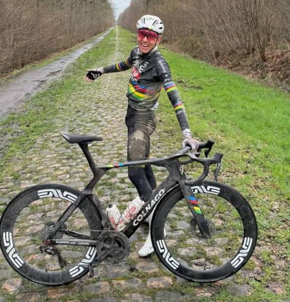 Pogacar ricognizione Parigi-Roubaix 2026